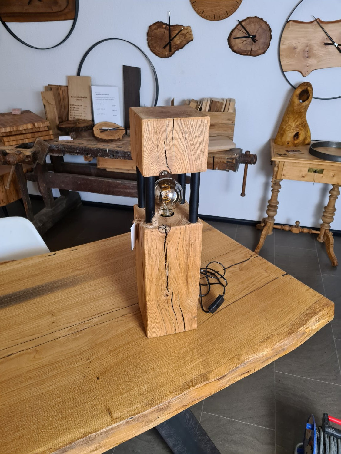Tischleuchte / Lampe / LED / 4 Säulen / Eiche geölt inkl. Leuchtmittel