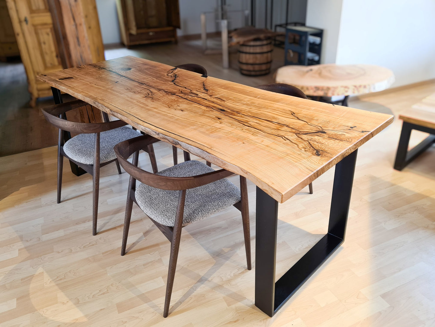 Esstisch | Tisch | Esche rustikal mit U-Untergestell
