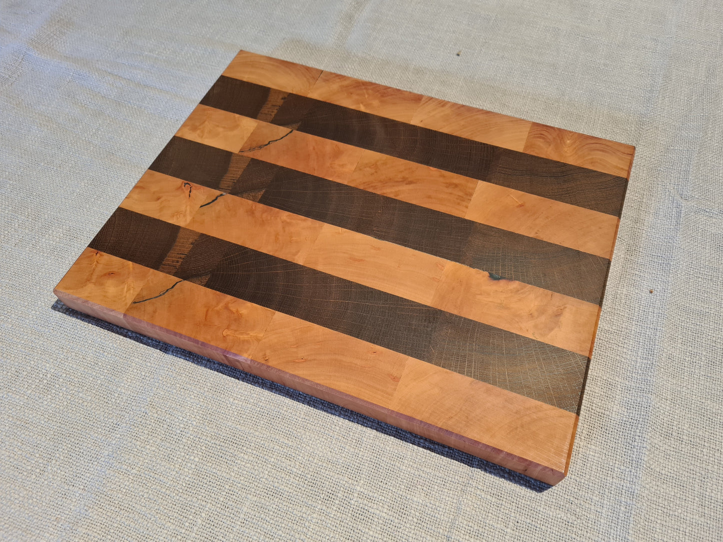 Schneid & Servierbrett - Birne & Nussbaum verleimt Massiv