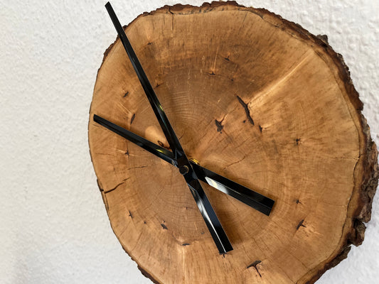 36 Wanduhr | Baumscheibe | Ahorn