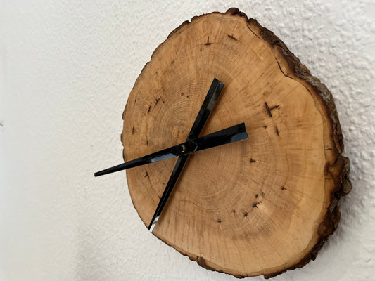 41 Wanduhr | Baumscheibe | Ahorn