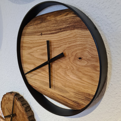 Wanduhr Eiche | Holz & Metall | Rund | Klein 35 cm